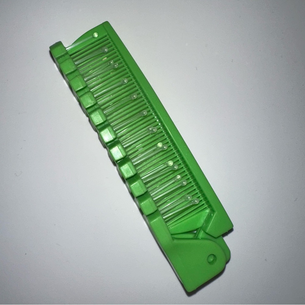(3 for $15) Portable hair comb